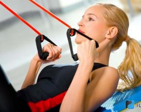 Силовая тренировка с эспандером: упражнения на все группы мышц Накачать грудь с помощью эспандера